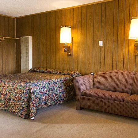 The Village Inn Motel & Restaurant Challis Extérieur photo
