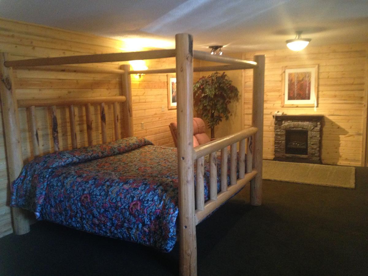 The Village Inn Motel & Restaurant Challis Extérieur photo